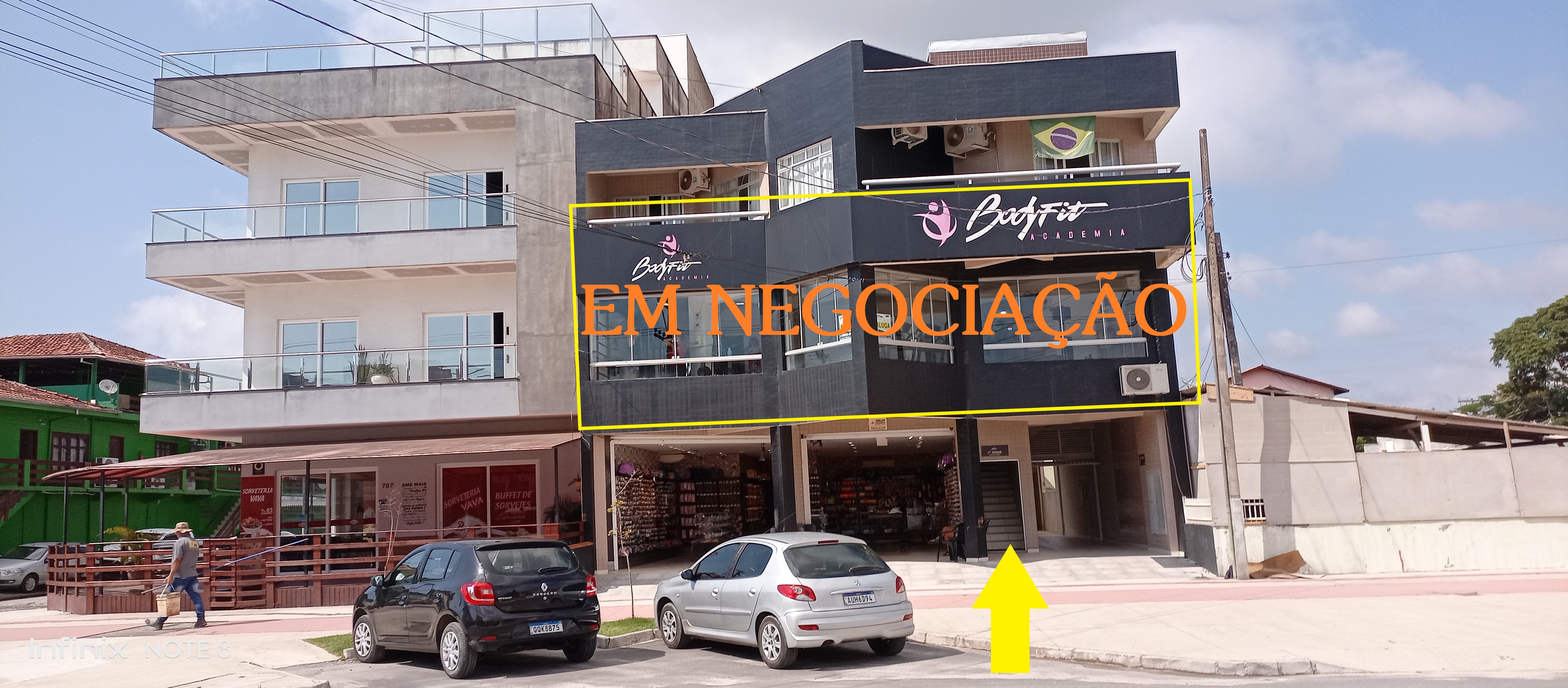 ALUGA-SE OTIMA SALA CAMERCIAL COM 200M²/ ALUGUEL MENSAL R$ 4.500